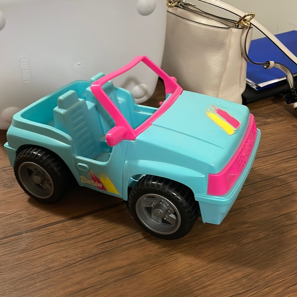 Barbie jeep